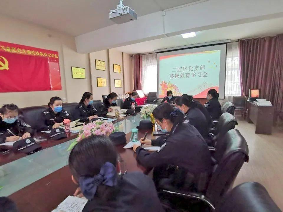 三小只僵尸的游戏时间2